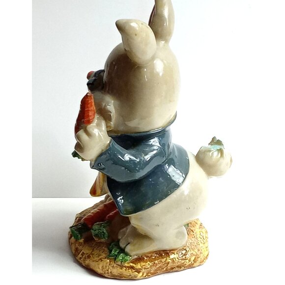 Whimsical Easter Bunny Rabbit Figurine 5" Gray Cheerful Adorable Festive Resin - Picture 3 of 9